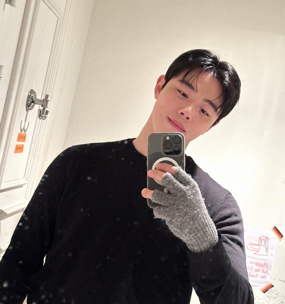 编号MIS102 韩国 五官清秀 四季服装 健身 职业装 正装 素颜照多 游泳 健身 照片1246+视频31（可更新）-套图社区-素材第一站