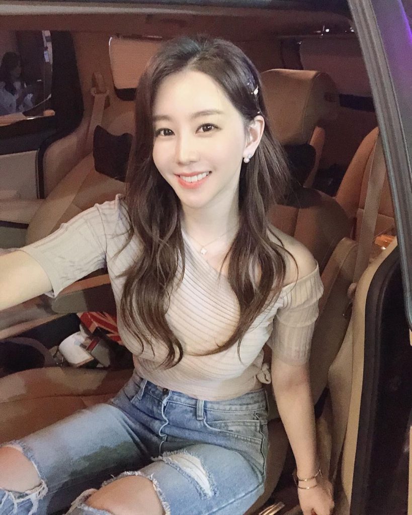 编号DV2 #韩国 气质成熟少妇 日常 生活素材 高尔夫 朋友聚餐 自拍照 975照片+视频74 有ig（可更新）-套图社区-素材第一站