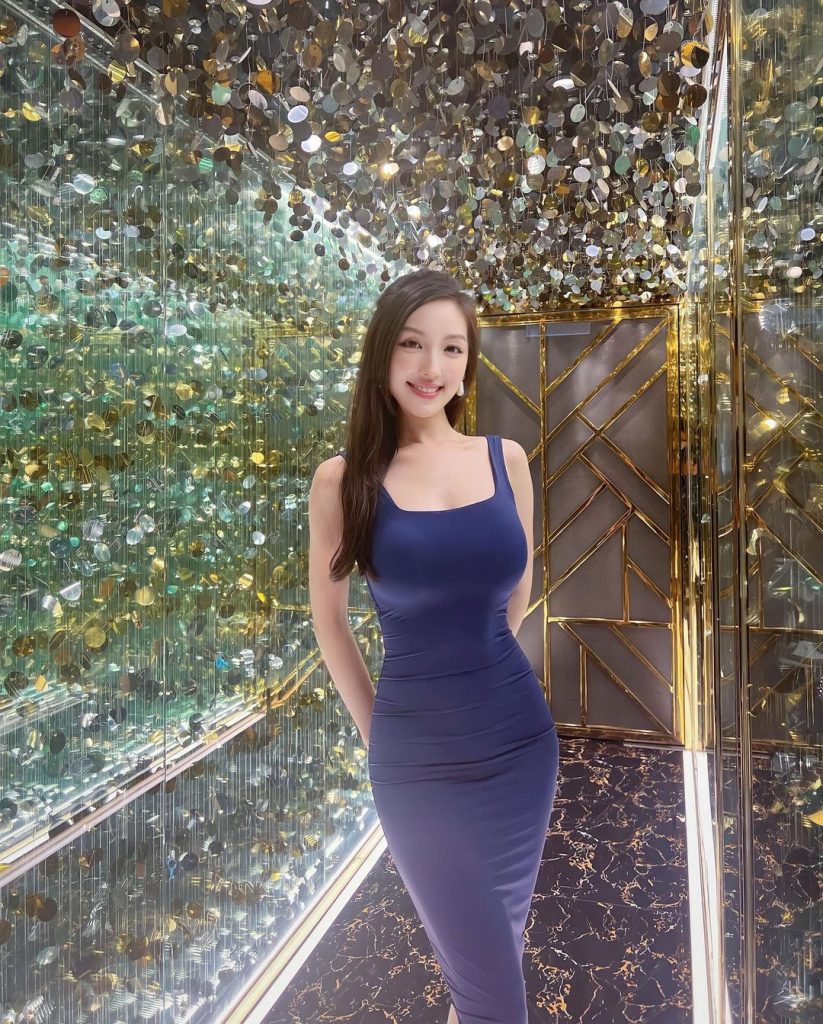 编号DM5 #韩国 宝妈 职业卖化妆品 生活素材 自拍 1153张照片+134个视频-套图社区-素材第一站