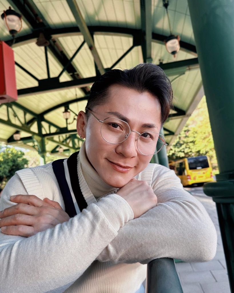 编号ED82 #香港 职业装 正装 公司职员 自拍视频 269照片+视频25-套图社区-素材第一站