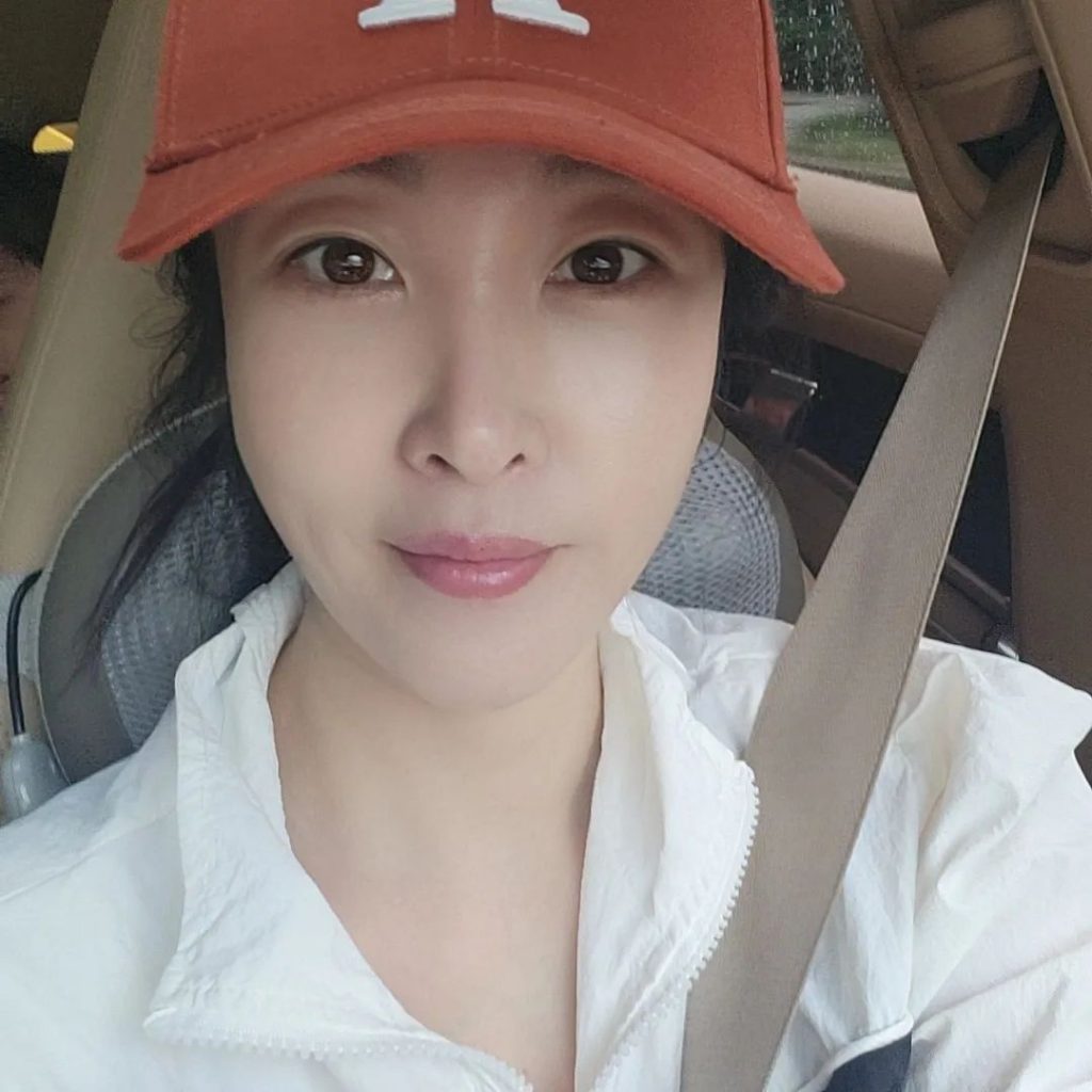 编号k37 #韩国 宝妈 日常带娃 旅游《合适虚拟视频》1166张照片+视频311个-套图社区-素材第一站