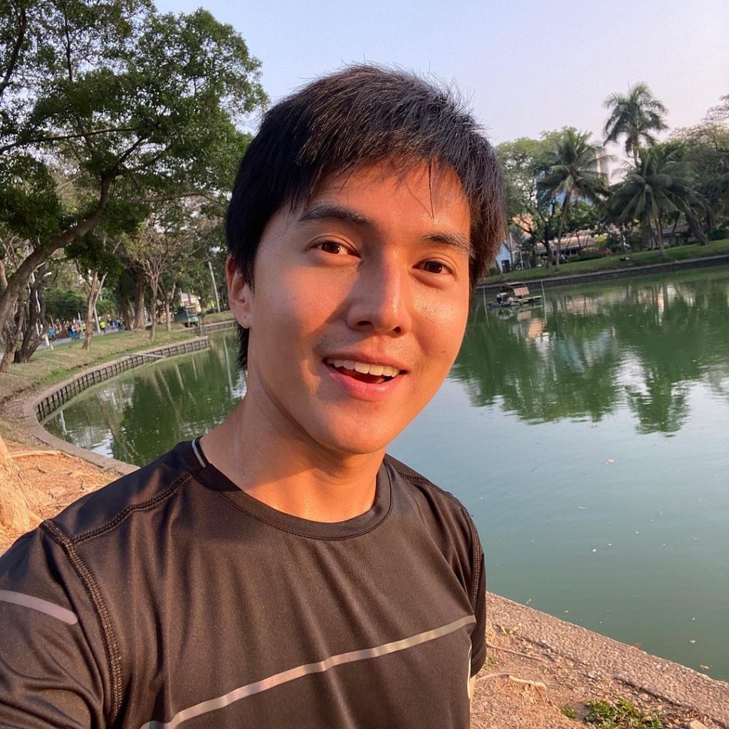 编号dv6 #泰国 自拍照多 弹吉他 生活旅游 照片1687+视频175-套图社区-素材第一站