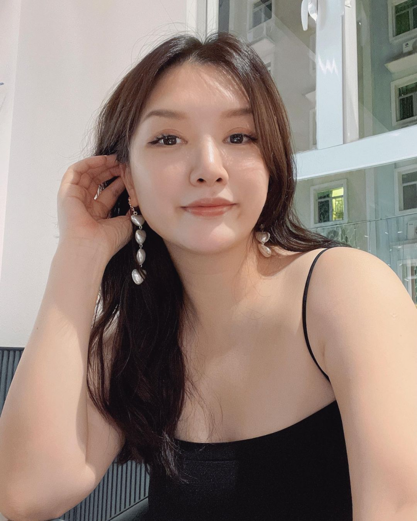 编号MM410 #台湾 40岁+ 性感 少妇 高尔夫 商场 旅游 美食 自拍视频 自拍多 608张照片+视频25个-套图社区-素材第一站