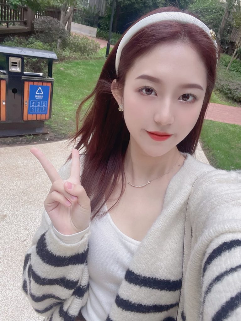 编号MT1 #亚洲女 自拍多 曝光量特低 四季服装素材都有 370照片+视频50-套图社区-素材第一站