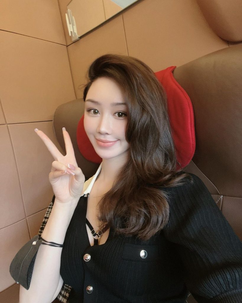 编号FS90 #华裔 #中国 #法国 有自拍视频 有自拍 有旅游 生活 健身照片 照片2001张+视频28个（可更新）-套图社区-素材第一站