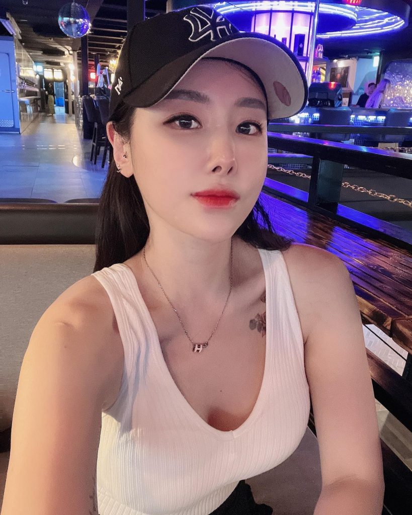 编号K19 #韩国 白富美 生活 旅游 健身 瑜伽《适合虚拟视频》4219张照片+视频155个-套图社区-素材第一站