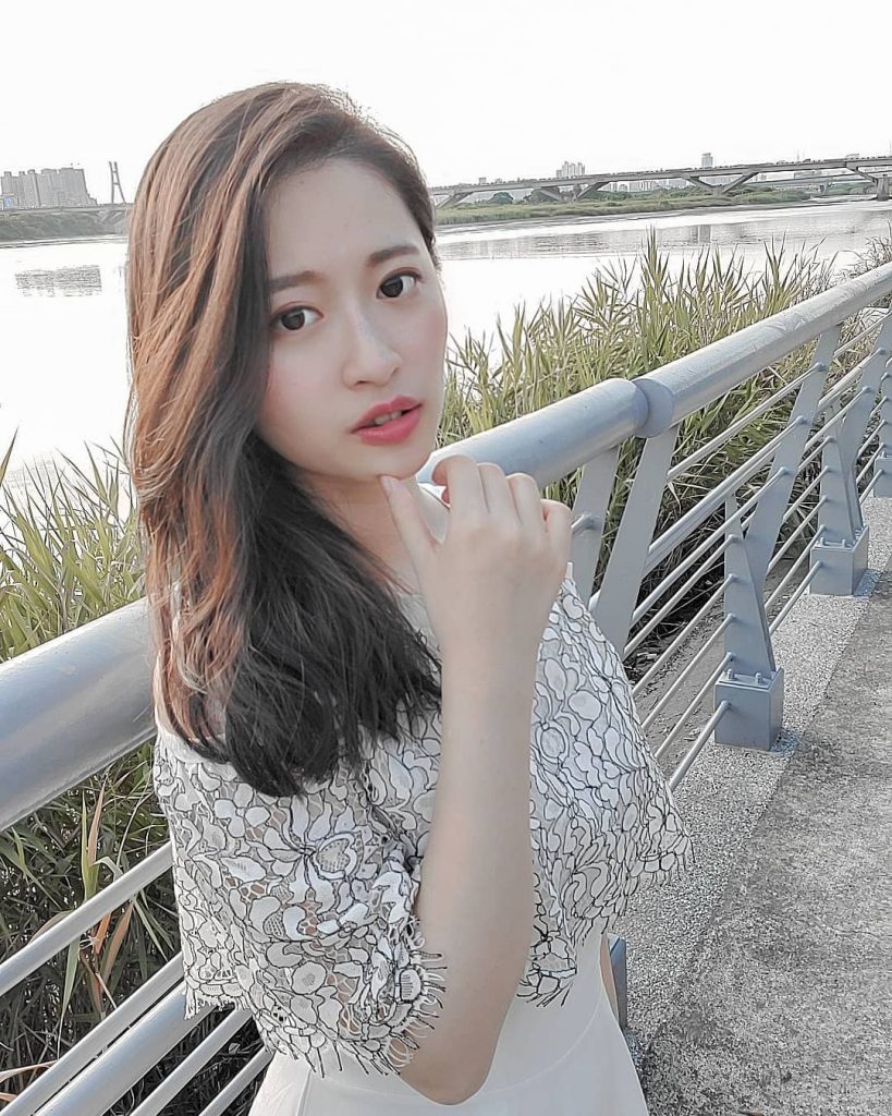 编号K9 #新加坡 性感美女 生活自拍 1089张照片+视频18个-套图社区-素材第一站