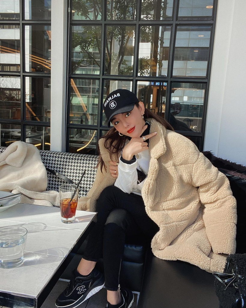 编号L102 #香港 精品资源 日本宝妈 有一半是带孩子的照片素材 高端的生活和环境素材很多 也有普通日常的 有美国🇺🇸 法国🇫🇷多个国家的旅游照 部分视频适合虚拟摄像头 986照片+38视频-套图社区-素材第一站