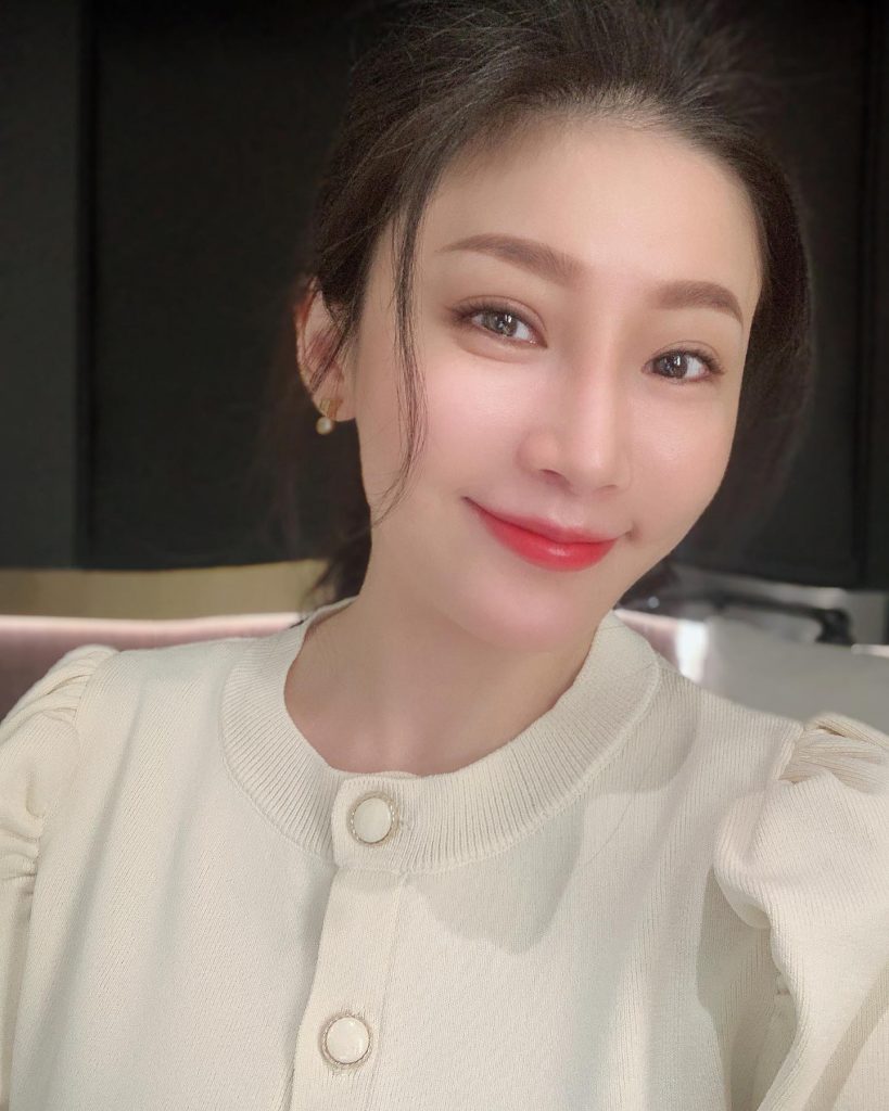 编号is65 #台湾 美女 自拍多 生活 旅游《适合虚拟视频》625张照片+视频28个-套图社区-素材第一站