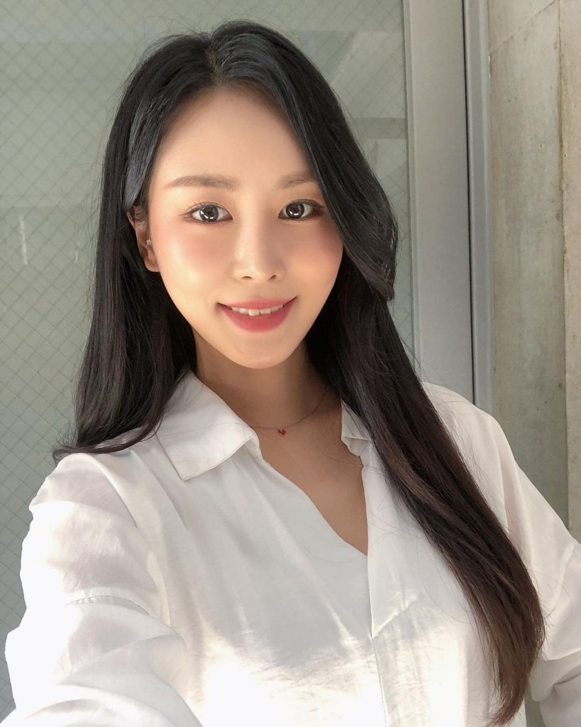 编号MT29 #韩国 适合虚拟视频 曝光量低 生活日常素材 自拍 打高尔夫 宠物猫 部分照片适合手持 2411照片+190视频（可更新）-套图社区-素材第一站