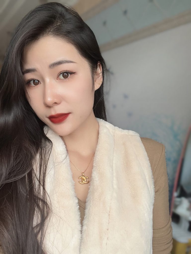 编号MT11 #亚洲女 自拍视频 曝光量较低 成熟性感少妇 自拍多 车内自拍 丝袜诱惑 377照片+5视频-套图社区-素材第一站