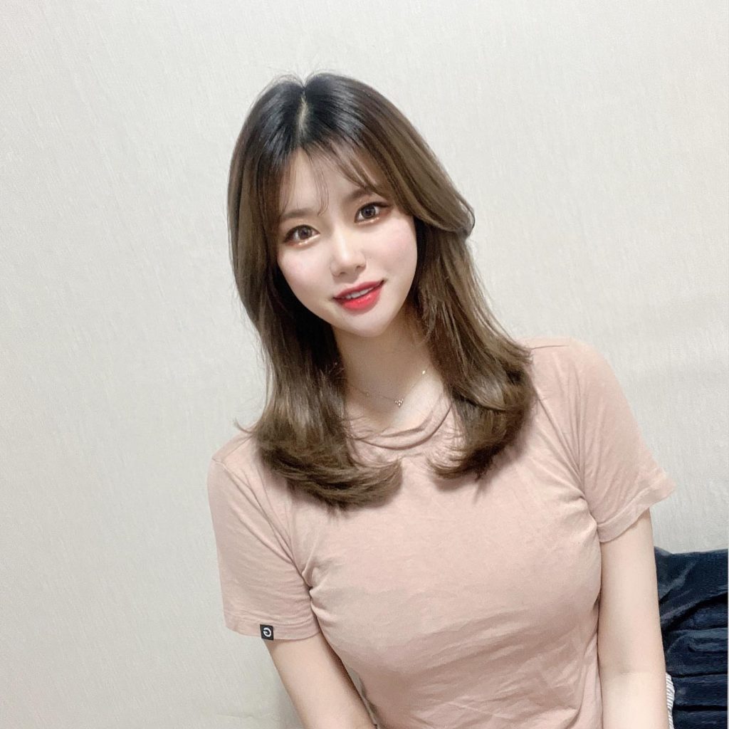 编号FS34 #亚洲女 #韩国 部分适合虚拟摄像头 有家里自拍照片 有和朋友聚餐旅游逛街照片 照片765张+视频41个-套图社区-素材第一站