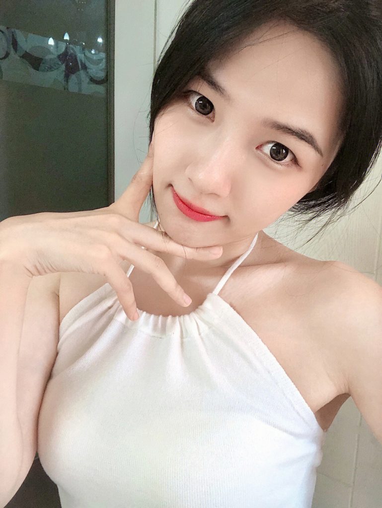 编号K116 #亚洲女 美女 32岁 日常 健身 自拍 旅游 美食 1146张照片+视频13个-套图社区-素材第一站