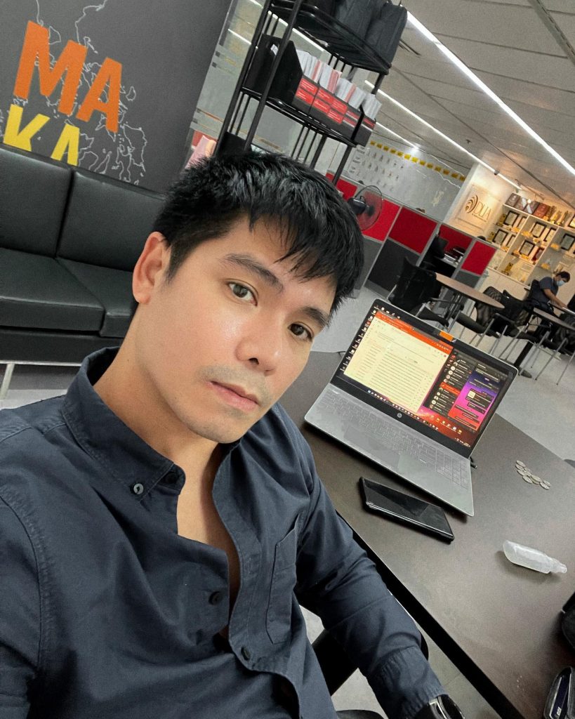 编号dv40 #香港 男士 自拍多 高端日常 生活 旅游1129张照片+视频22个-套图社区-素材第一站