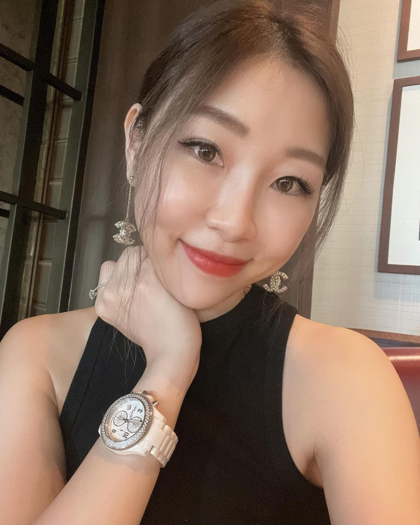 编号L1 #香港 性感 少妇 健身 瑜伽 日本和服 生日照 921照片+225视频-套图社区-素材第一站