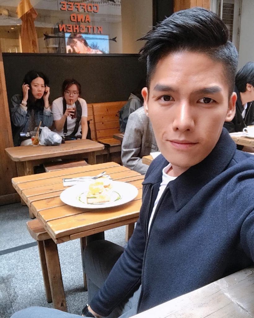 编号GT86 #亚洲 正装套图 日常动态 公司职员 自拍视频 曝光量低 照片452+视频53（可更新）-套图社区-素材第一站