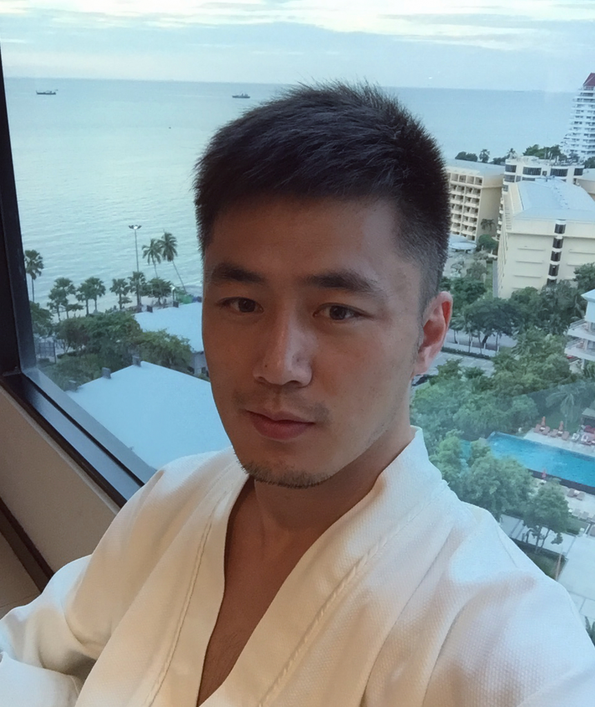 编号FS73 #亚洲男 部分符合虚拟摄像头（有证件照）有家里自拍 风景美食旅游自拍照 照片182张+视频48个-套图社区-素材第一站